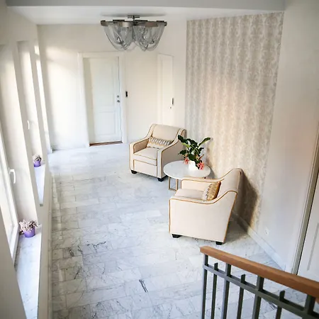 Doenhoff Lägenhetshotell 4*