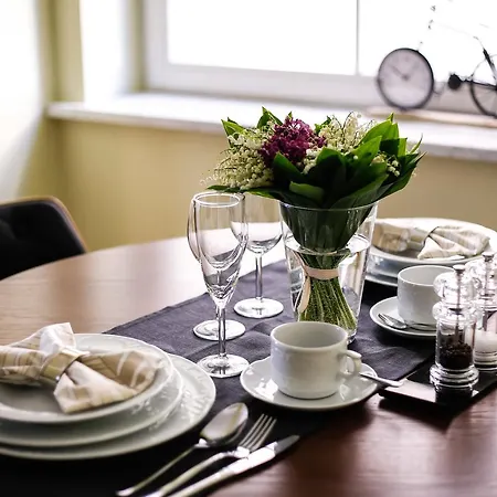 Doenhoff アパートホテル パルヌ