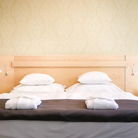 Doenhoff Lägenhetshotell 4*