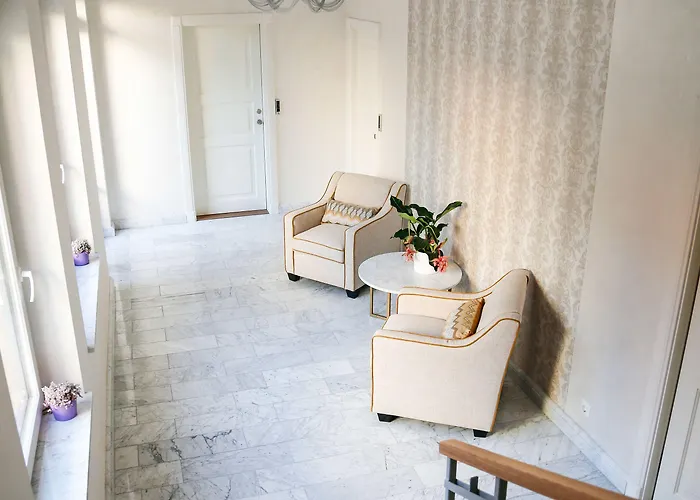 Doenhoff Апарт-готель 4*